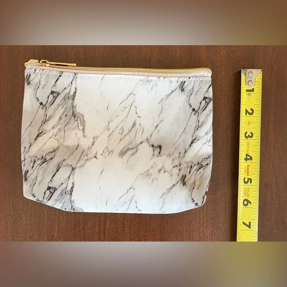 Set of 3 white & gray marble organization packing cubes & makeup brushes travel